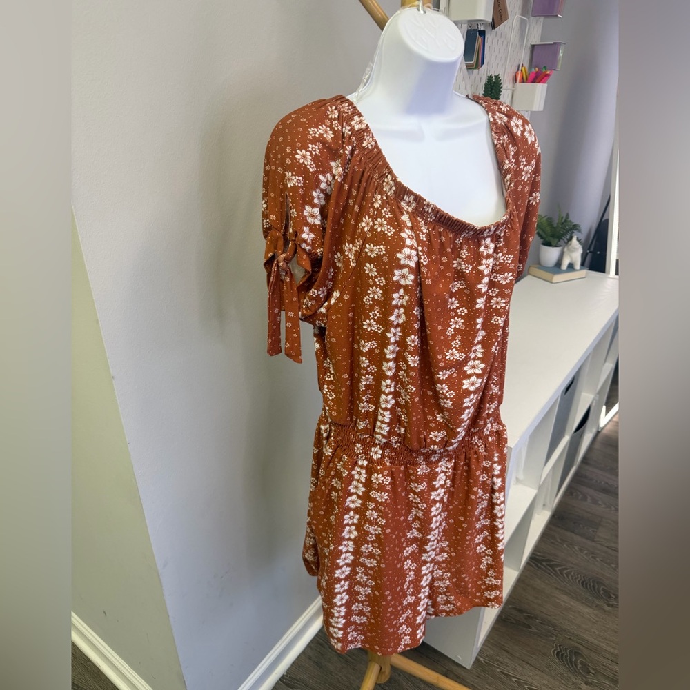 NWT Derek Heart rust orange off-the-shoulder floral print romper Size 3X - Picture 2 of 6